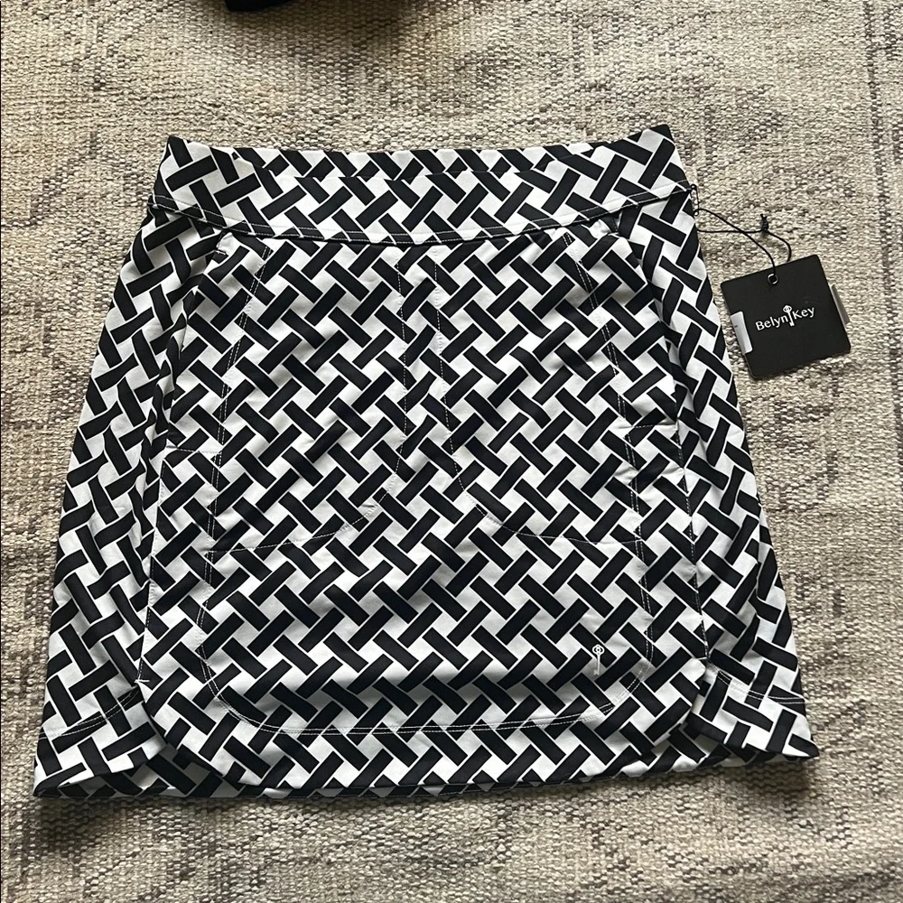 Belyn Key Black and White Geometric Mini Skirt
